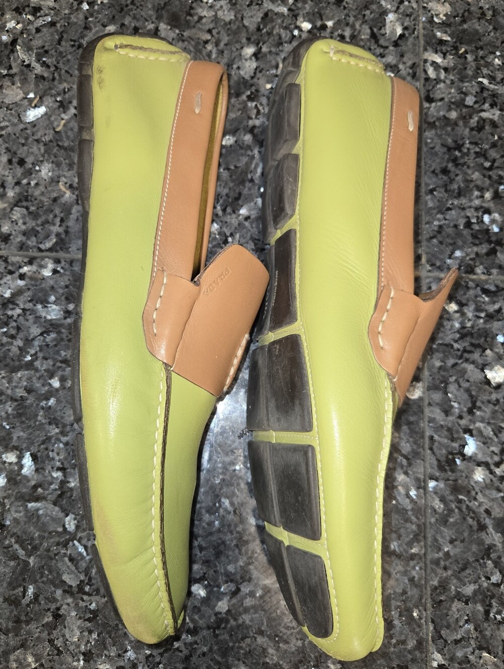 Rare Runway Style: Men's Prada Classic Leather Loafers (Lime Green/Tan) Size 11 - Picture 4 of 8